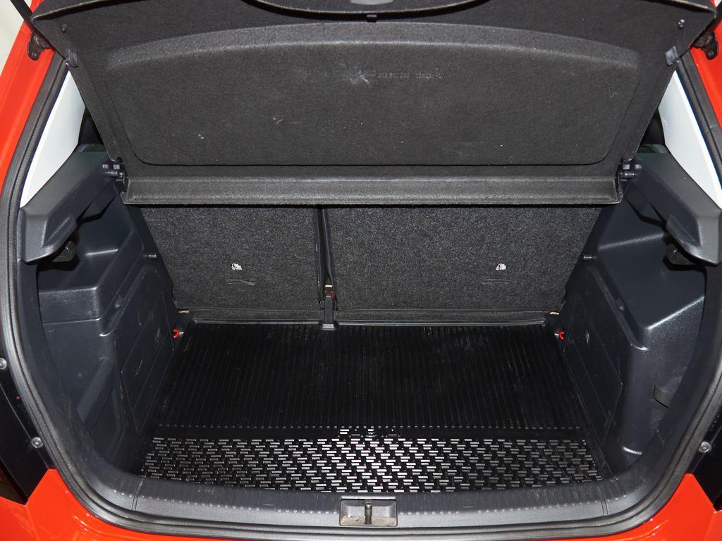 Skoda Fabia 1.0 MPI Ambition Plus 44 kW (60 CV) - 6