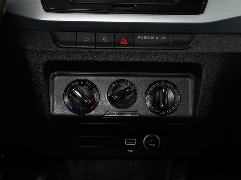 Skoda Fabia 1.0 MPI Ambition Plus 44 kW (60 CV) - 12