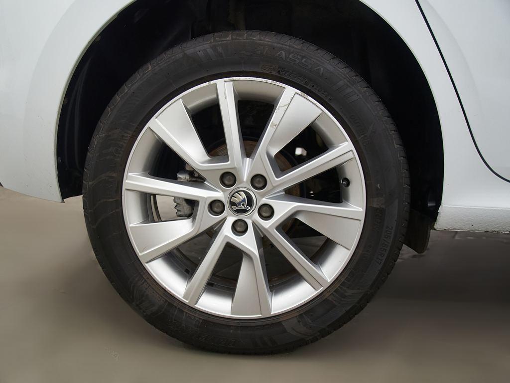 Skoda Kamiq 1.0 TSI Ambition 85 kW (115 CV) - 7