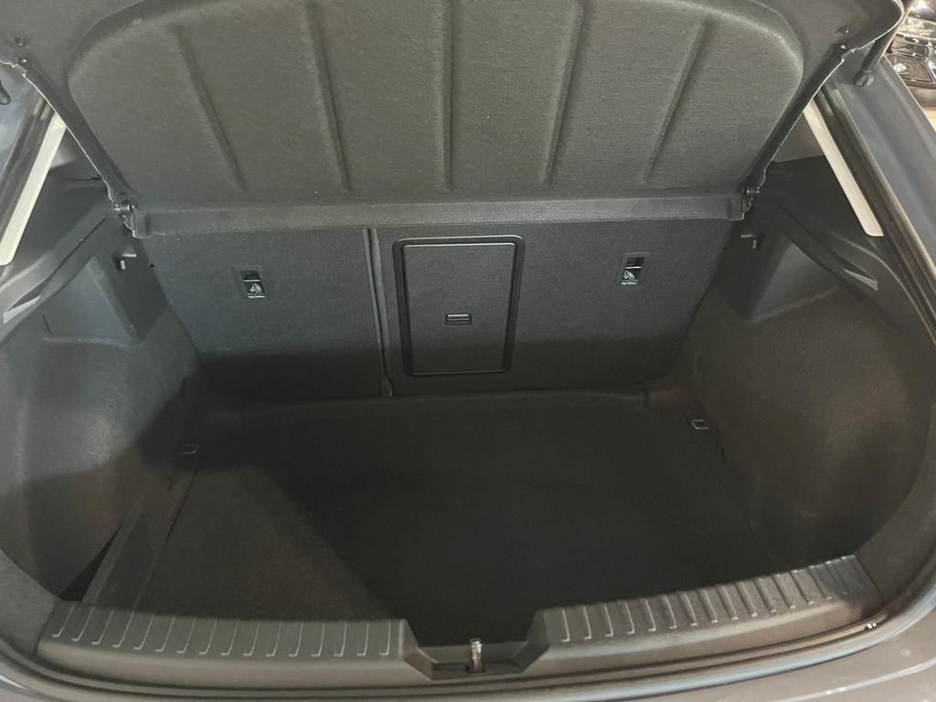 SEAT León 1.5 TSI e-Hybrid FR XM DSG 150 kW (204 CV) - 6