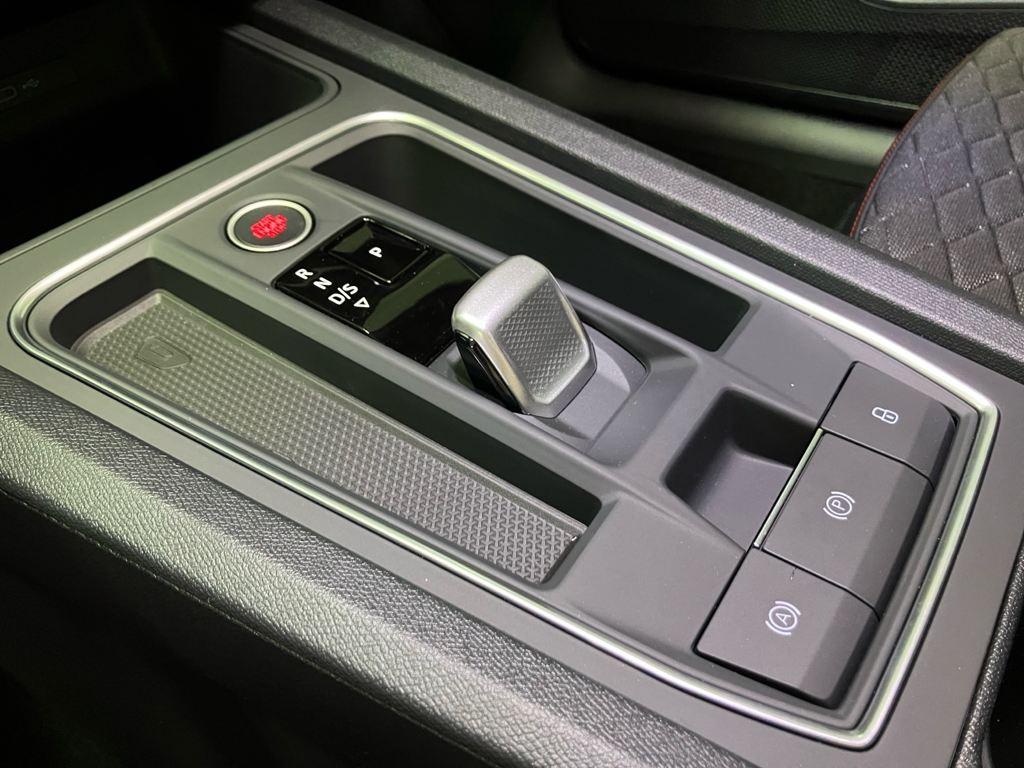 SEAT León 1.5 TSI e-Hybrid FR XM DSG 150 kW (204 CV) - 11