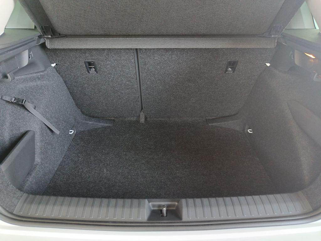 Skoda Kamiq 1.0 TSI Selection DSG 85 kW (115 CV) - 6