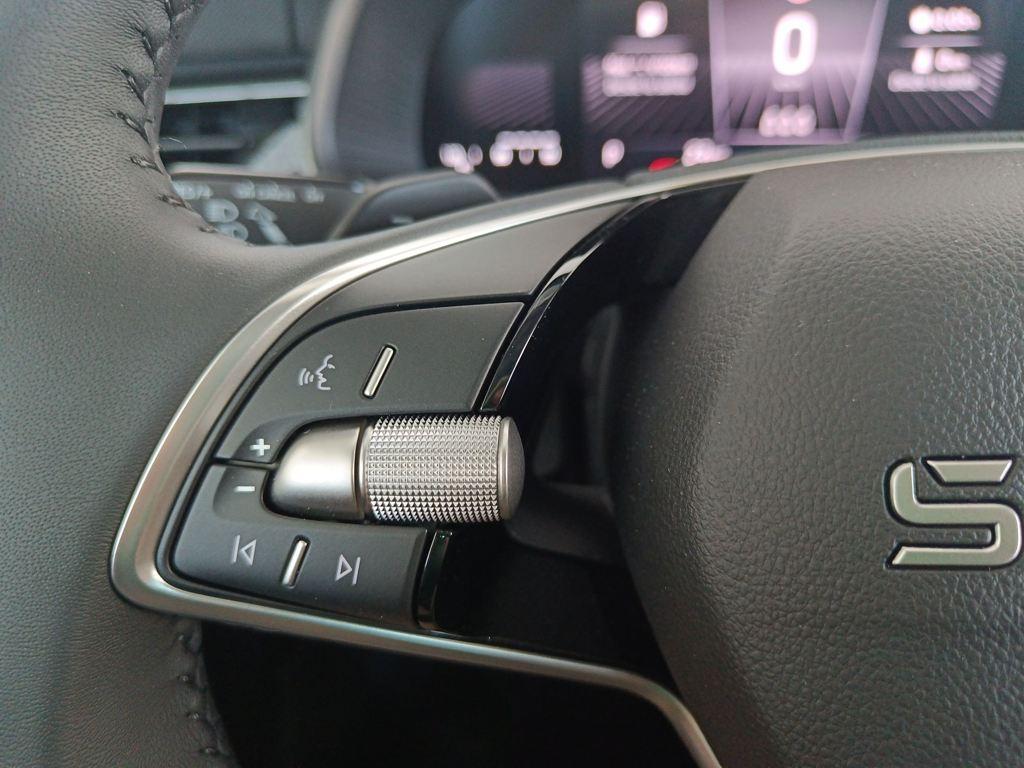 Skoda Kamiq 1.0 TSI Selection DSG 85 kW (115 CV) - 9