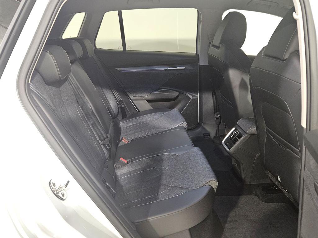 Skoda Elroq 60 63 kWh 150 kW (204 CV) - 5