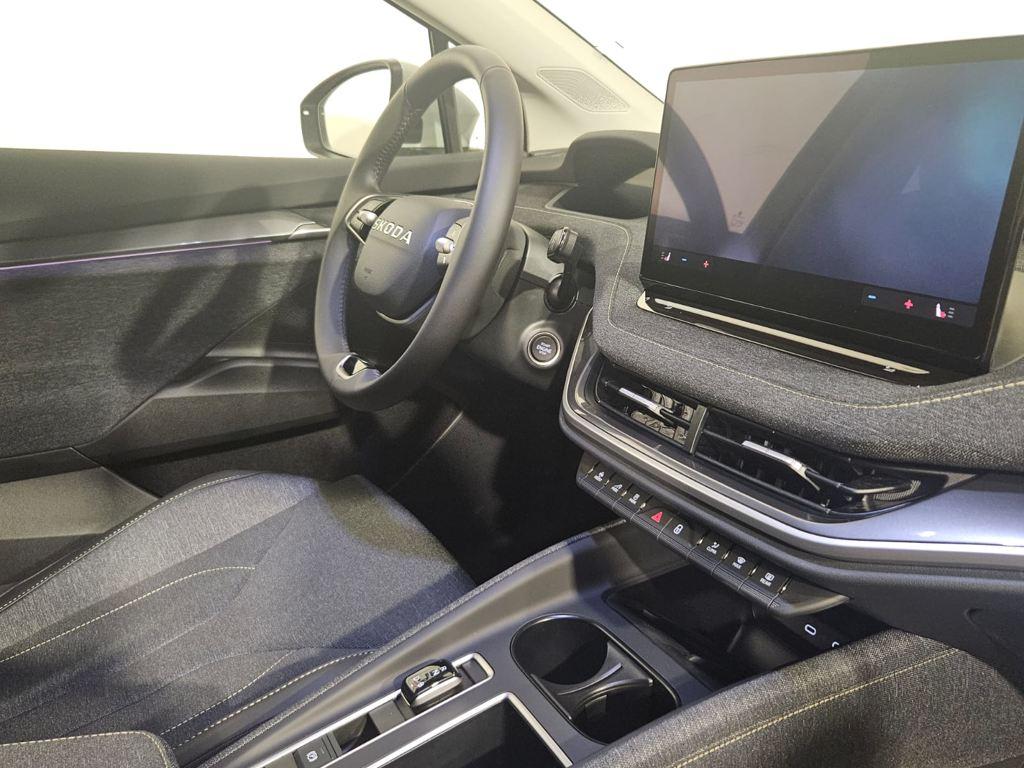 Skoda Elroq 60 63 kWh 150 kW (204 CV) - 9