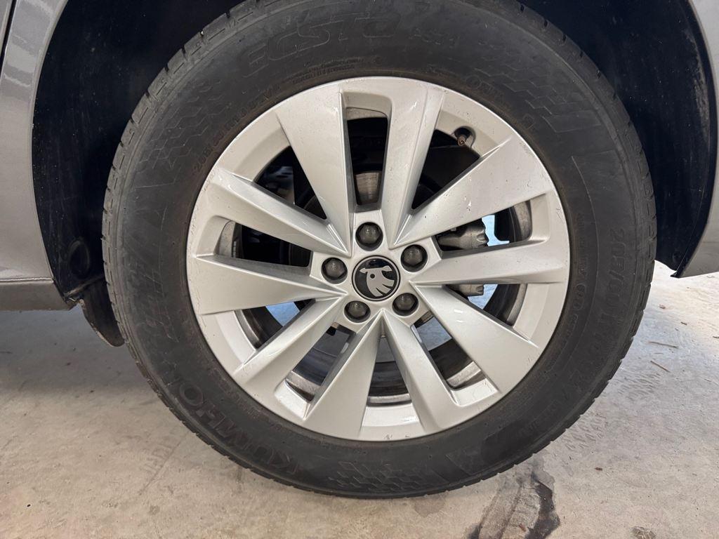 Skoda Kamiq 1.0 TSI Selection DSG 85 kW (115 CV) - 7