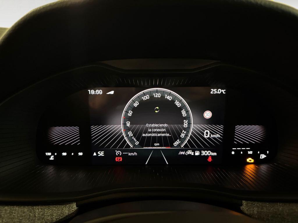 Skoda Kamiq 1.0 TSI Selection DSG 85 kW (115 CV) - 8