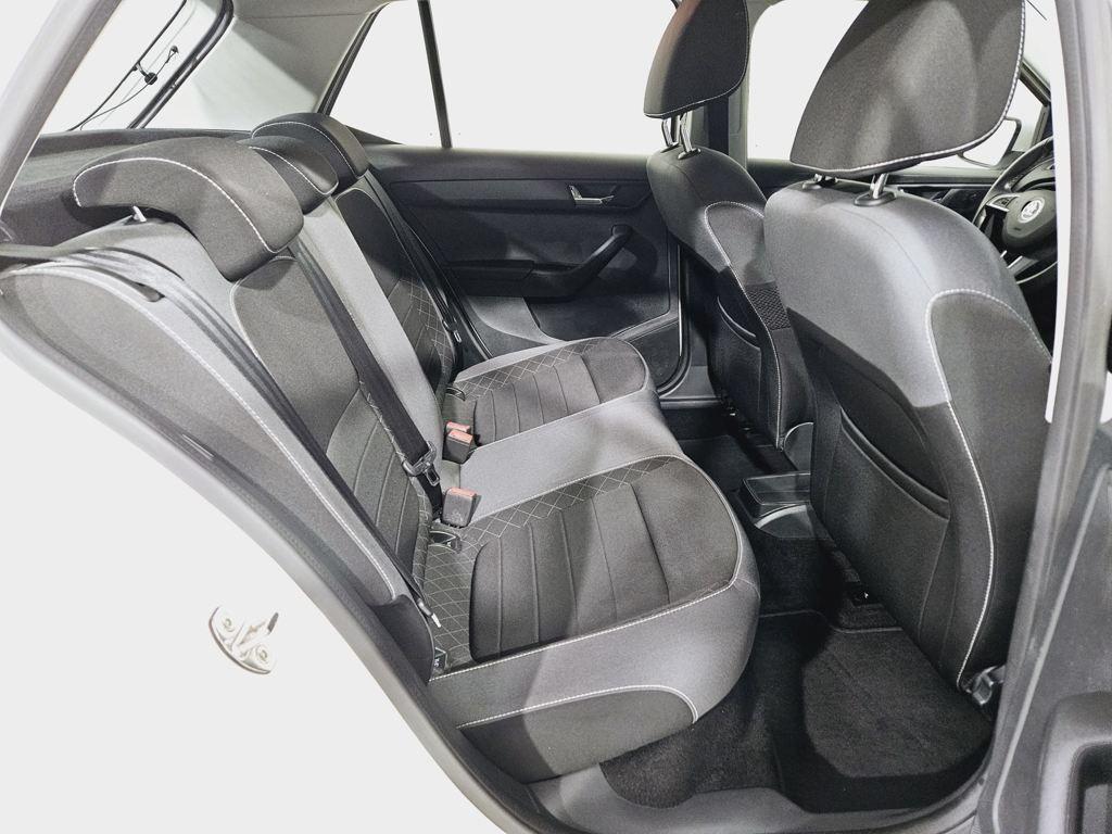 Skoda Fabia 1.0 TSI Like DSG 81 kW (110 CV) - 5