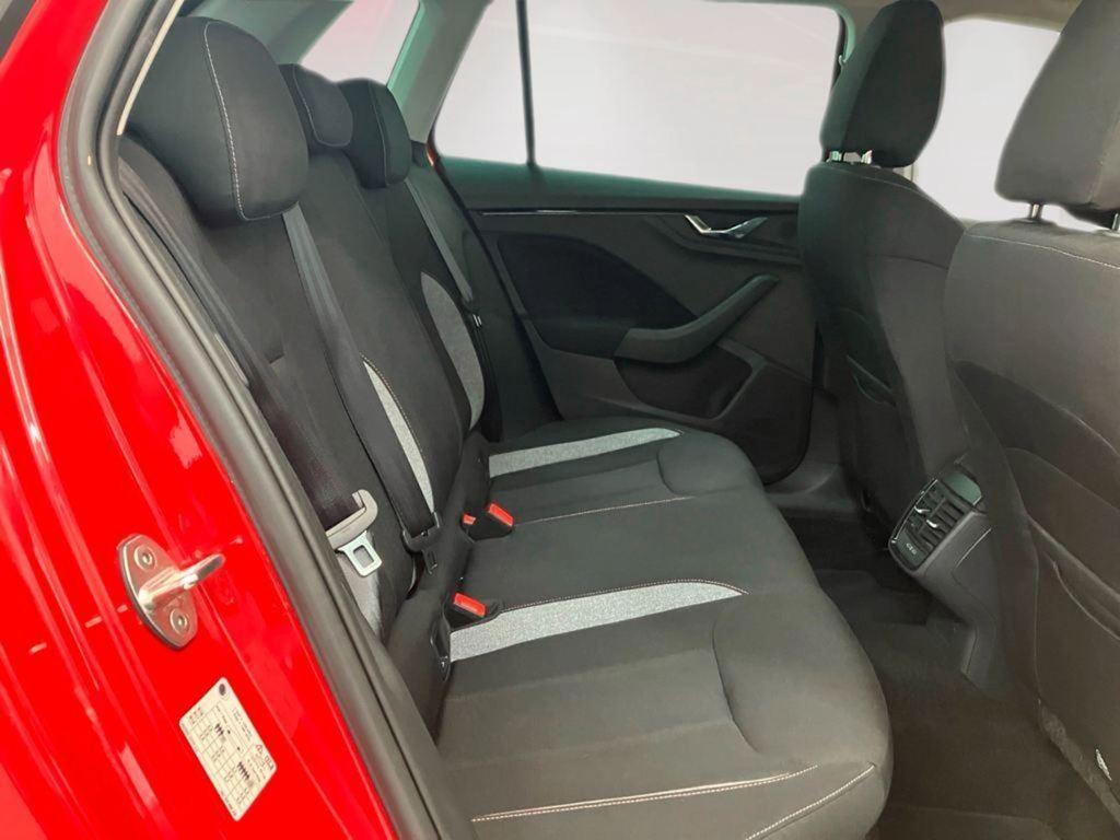 Skoda Kamiq 1.0 TSI Selection DSG 85 kW (115 CV) - 5