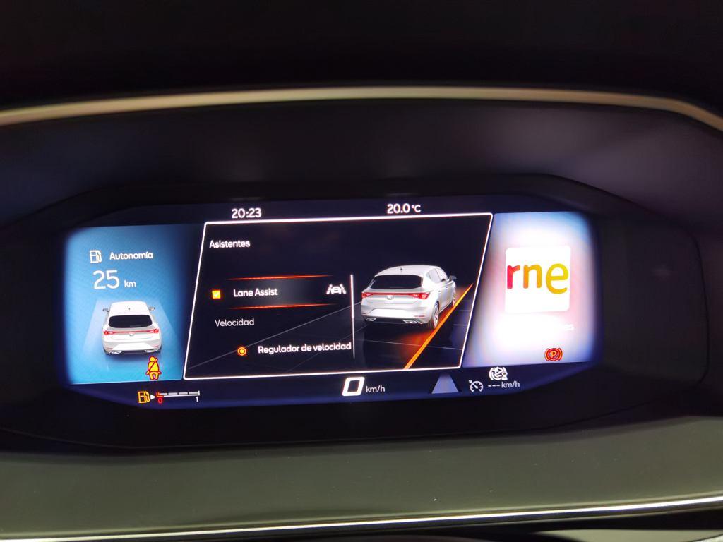 SEAT León 1.5 eTSI Style 25 Aniversario DSG 85 kW (116 CV) - 10