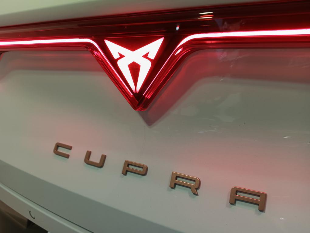 CUPRA Leon Sportstourer 1.5 TSI 110 kW (150 CV) - 12