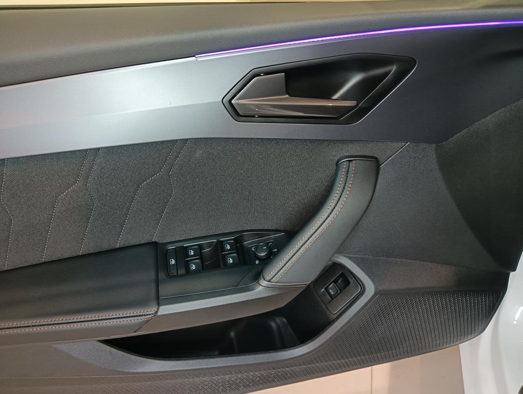 CUPRA Leon Sportstourer 1.5 TSI 110 kW (150 CV) - 15