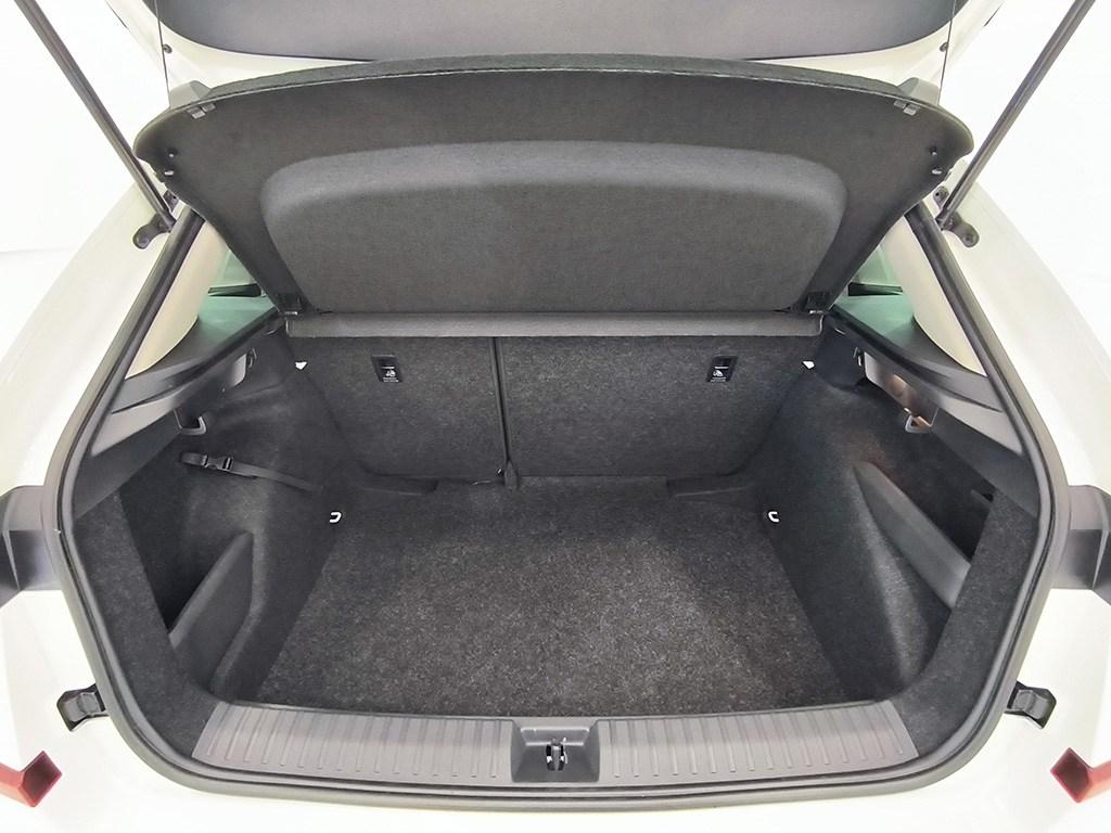 Skoda Kamiq 1.0 TSI Selection 85 kW (115 CV) - 6