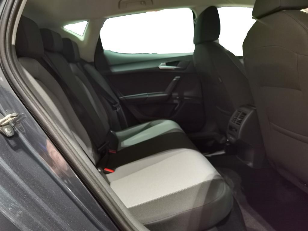 SEAT León 1.5 eTSI Style 25 Aniversario DSG 85 kW (116 CV) - 4
