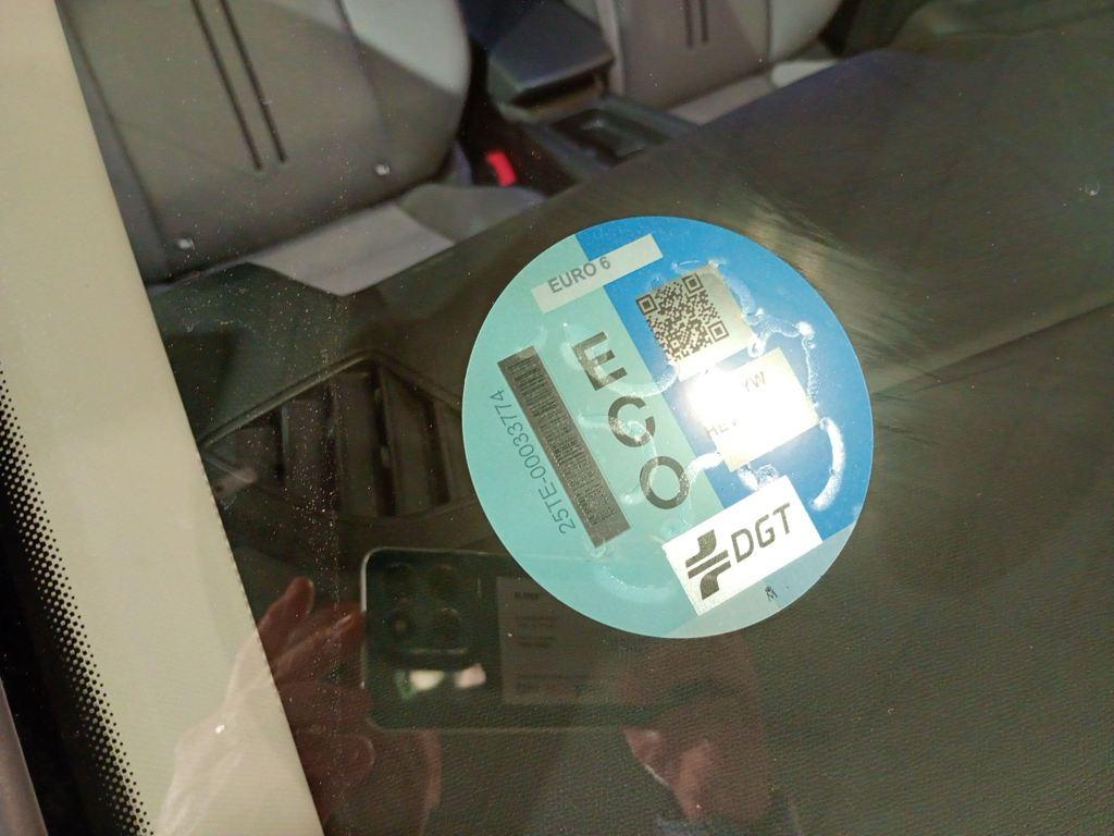 SEAT León 1.5 eTSI Style 25 Aniversario DSG 85 kW (116 CV) - 8