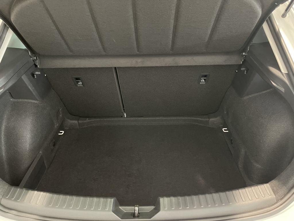 SEAT León 1.5 eTSI Style 25 Aniversario DSG 85 kW (116 CV) - 6