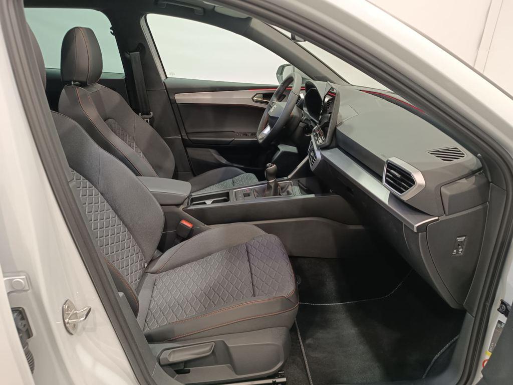 SEAT León 1.5 TSI S&S FR 25 Aniversario 85 kW (116 CV) - 4