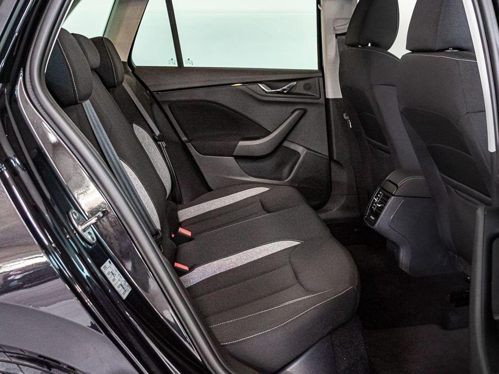 Skoda Kamiq 1.0 TSI Selection DSG 85 kW (115 CV) - 5