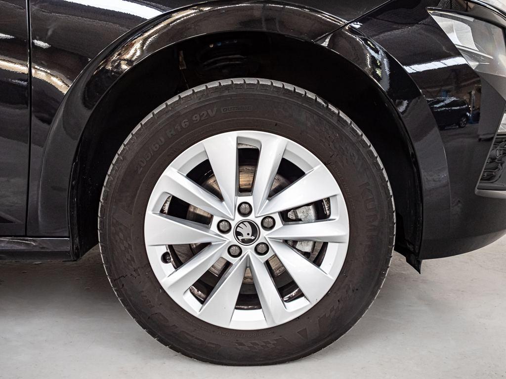 Skoda Kamiq 1.0 TSI Selection DSG 85 kW (115 CV) - 7