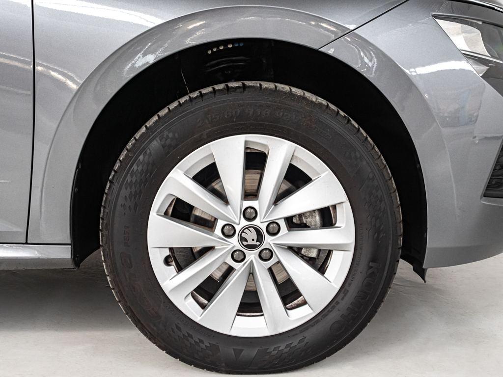 Skoda Kamiq 1.0 TSI Selection 85 kW (115 CV) - 7