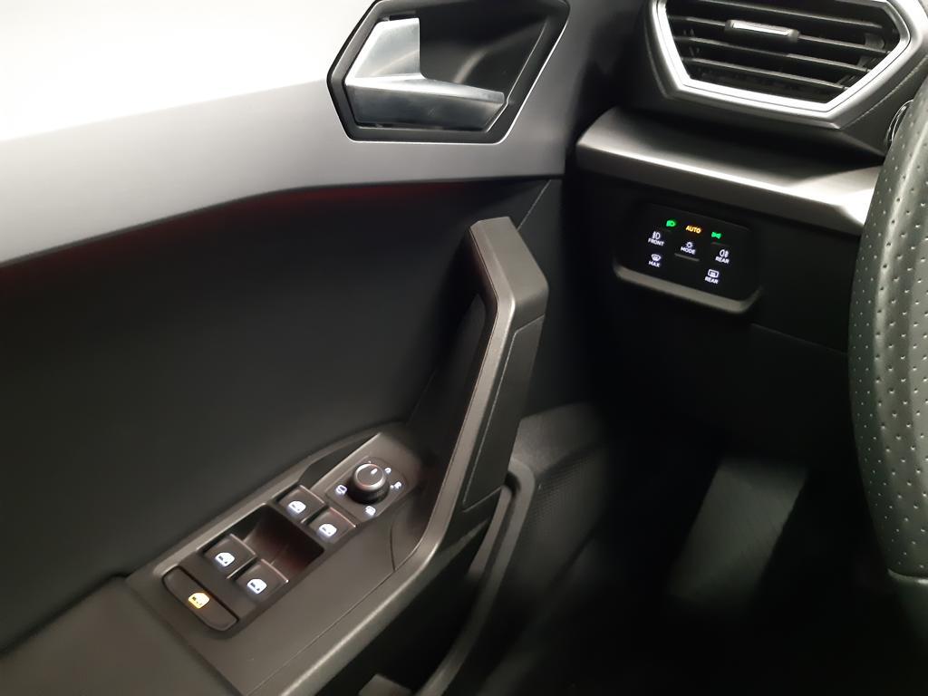 SEAT León 1.5 TSI S&S FR 25 Aniversario 85 kW (116 CV) - 17