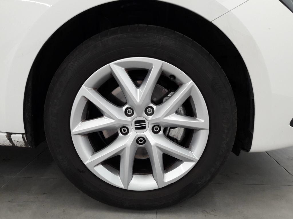 SEAT León 1.5 eTSI Style 25 Aniversario DSG 85 kW (116 CV) - 7