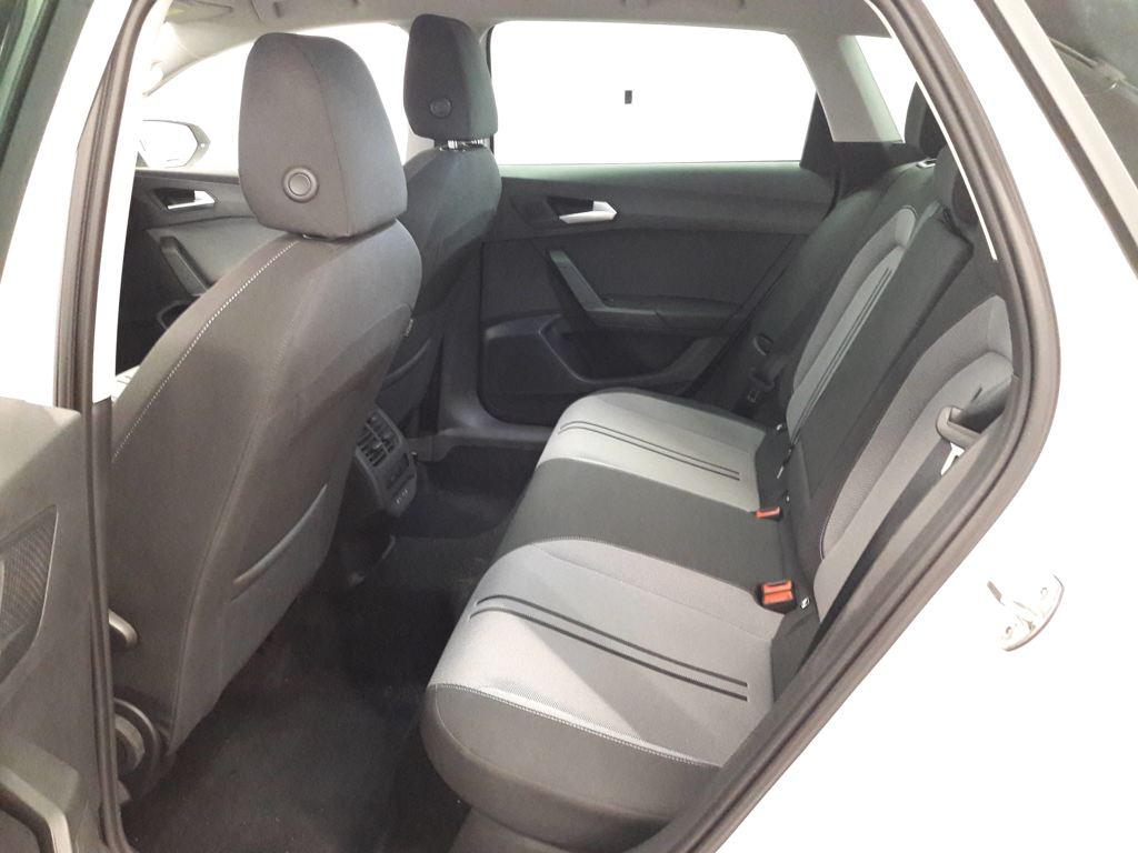SEAT León 1.5 eTSI Style 25 Aniversario DSG 85 kW (116 CV) - 9