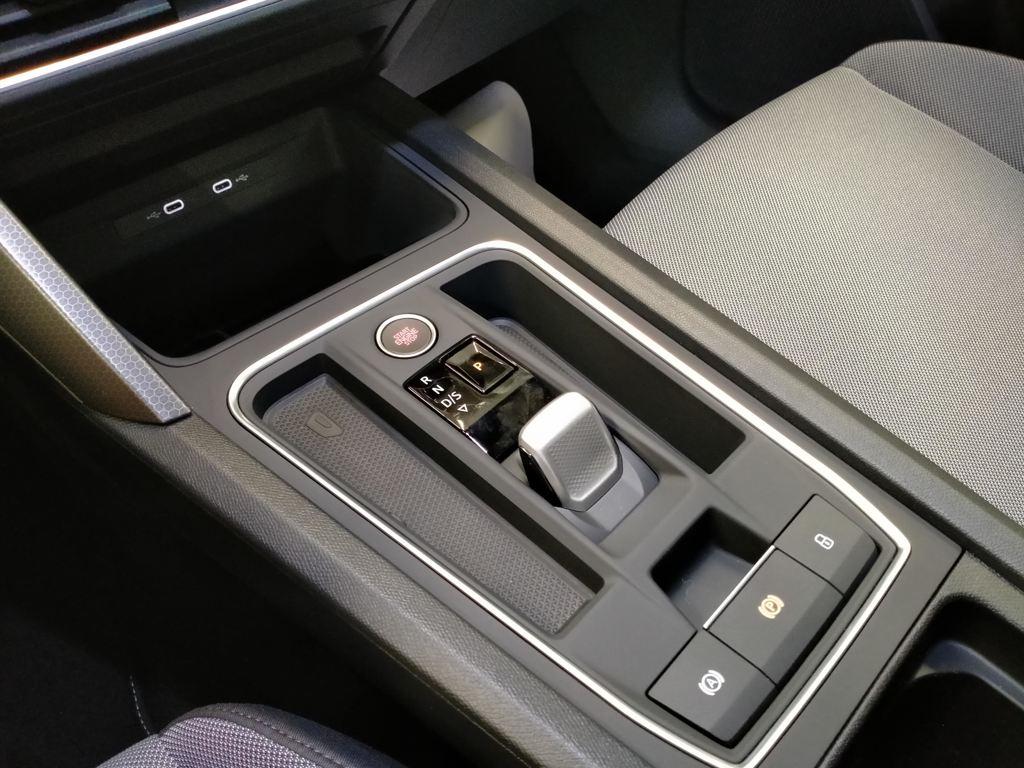 SEAT León 1.5 eTSI Style 25 Aniversario DSG 85 kW (116 CV) - 19