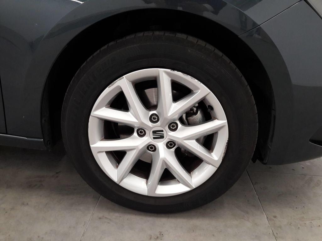 SEAT León 1.5 eTSI Style 25 Aniversario DSG 85 kW (116 CV) - 7