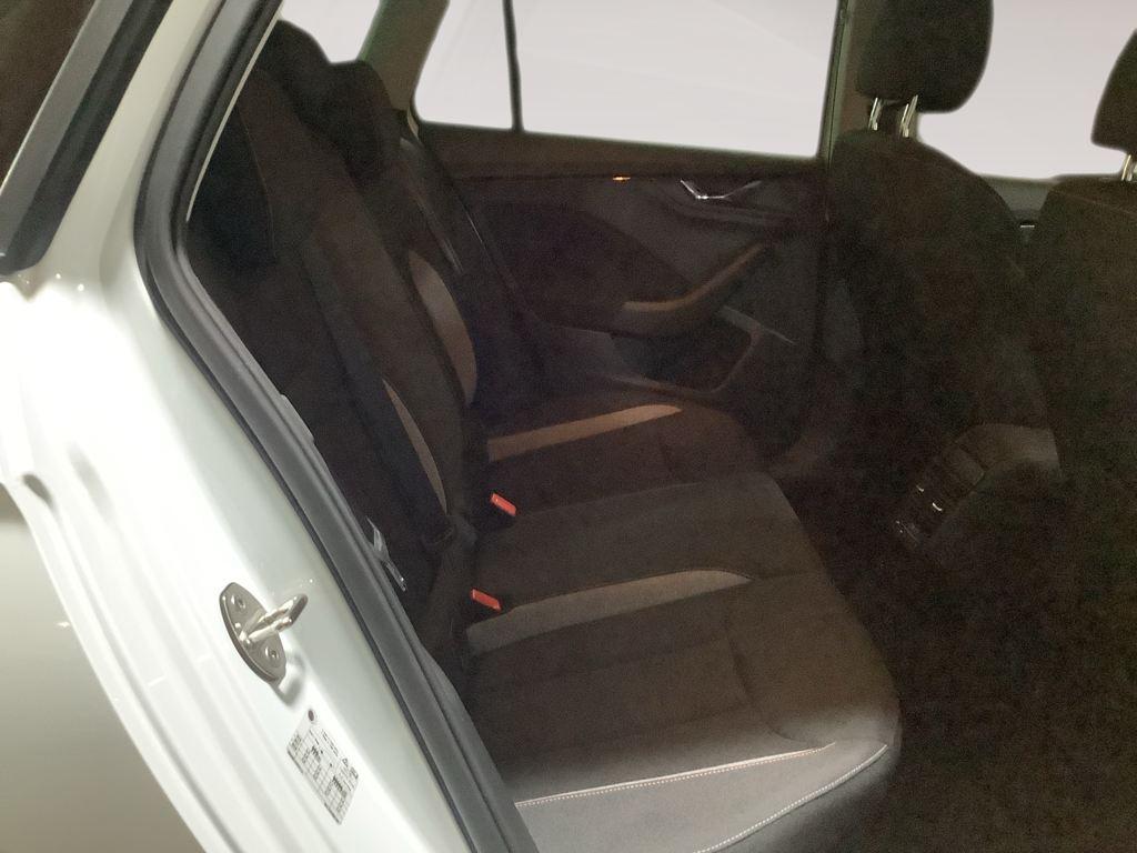 Skoda Kamiq 1.0 TSI Selection DSG 85 kW (115 CV) - 5