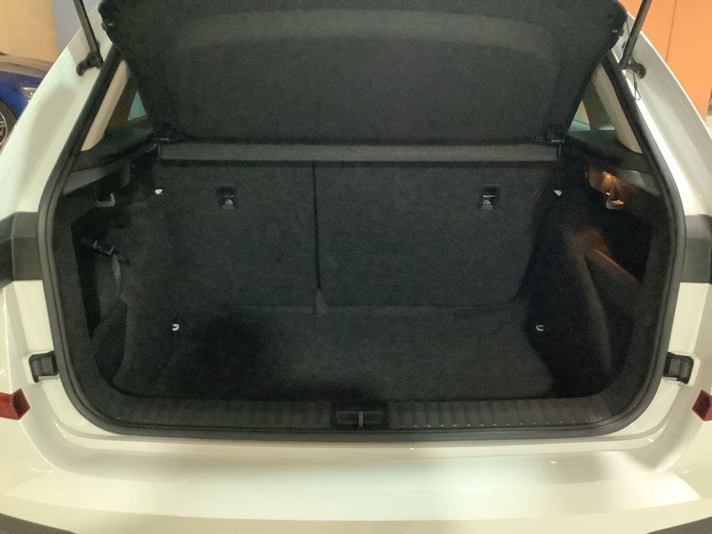 Skoda Kamiq 1.0 TSI Selection DSG 85 kW (115 CV) - 6