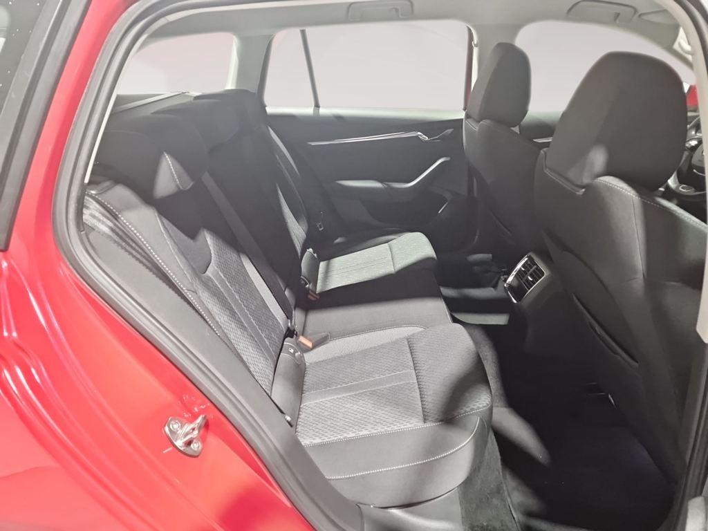 Skoda Octavia Combi 1.5 TSI Style 110 kW (150 CV) - 5