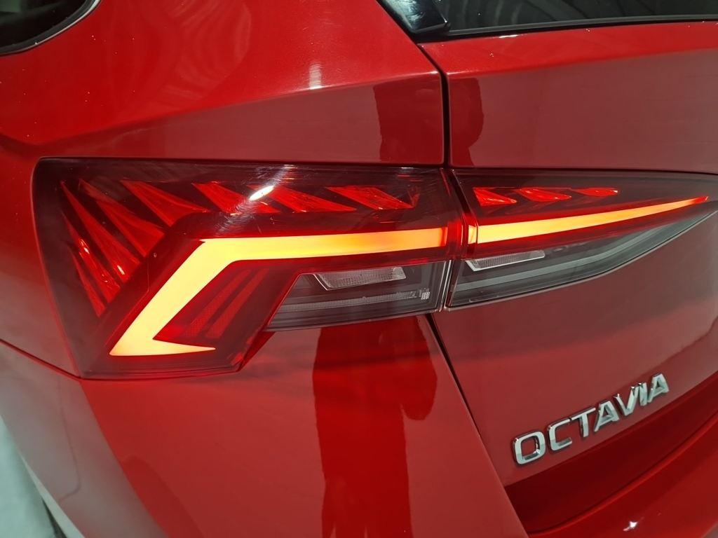 Skoda Octavia Combi 1.5 TSI Style 110 kW (150 CV) - 14