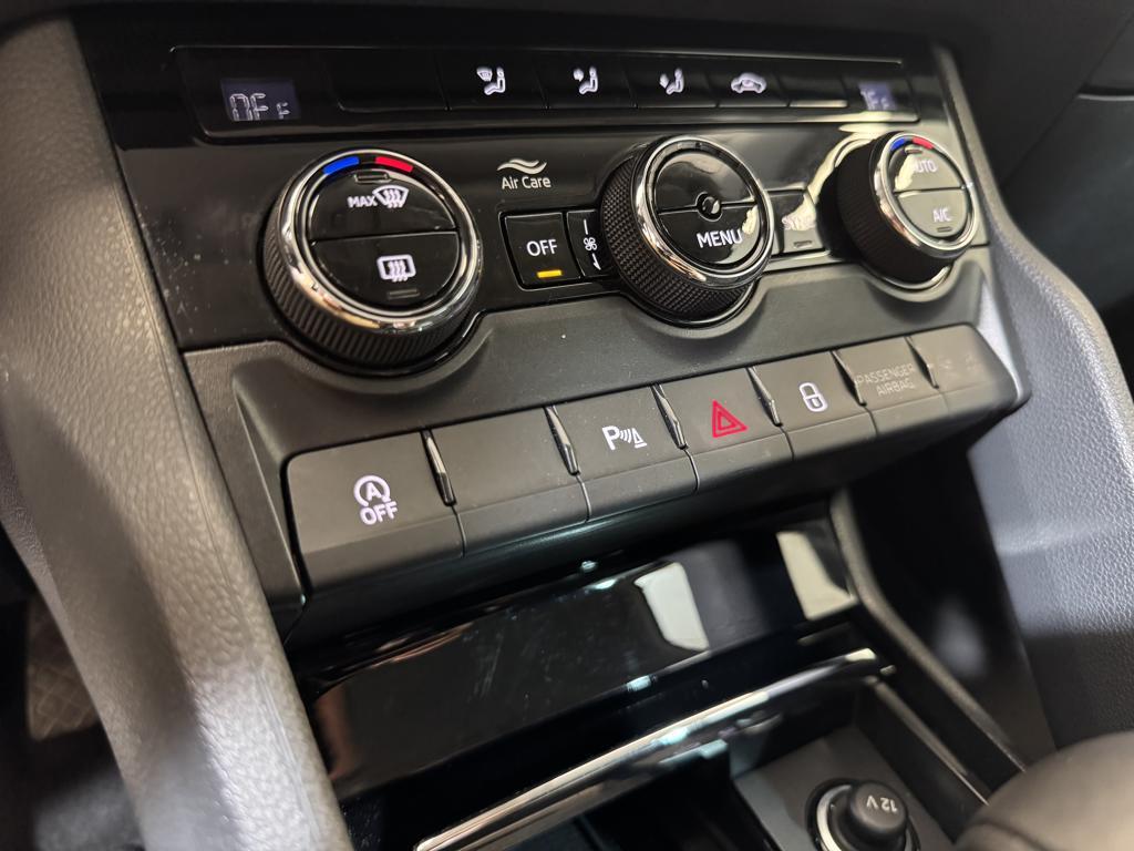 Skoda Karoq 1.5 TSI ACT Selection DSG 110 kW (150 CV) - 17