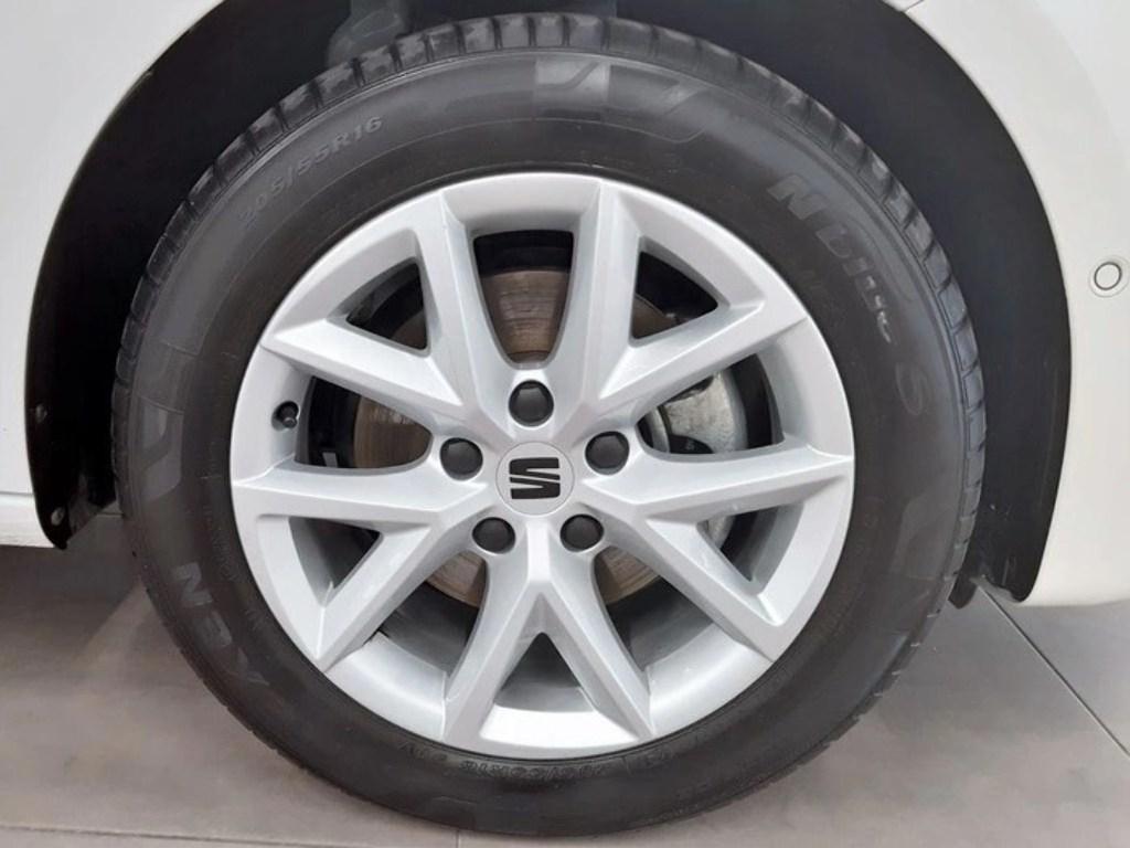 SEAT León 2.0 TDI S&S Style XS 85 kW (115 CV) - 7