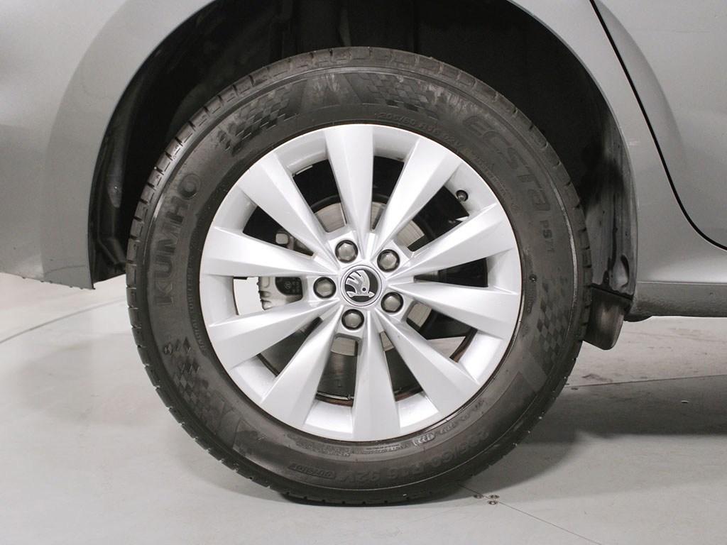 Skoda Kamiq 1.0 TSI Emotion DSG 81 kW (110 CV) - 7