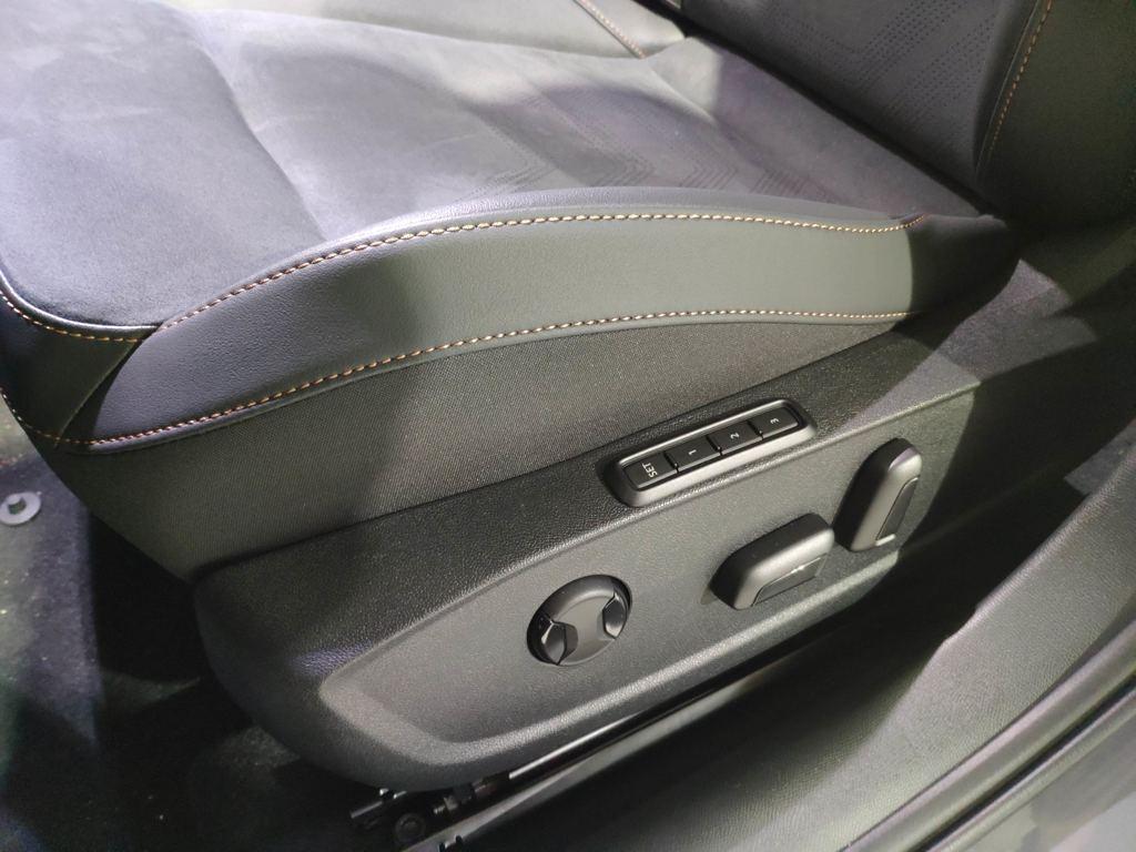 CUPRA Formentor 1.5 TSI e-Hybrid DSG 150 kW (204 CV) - 14