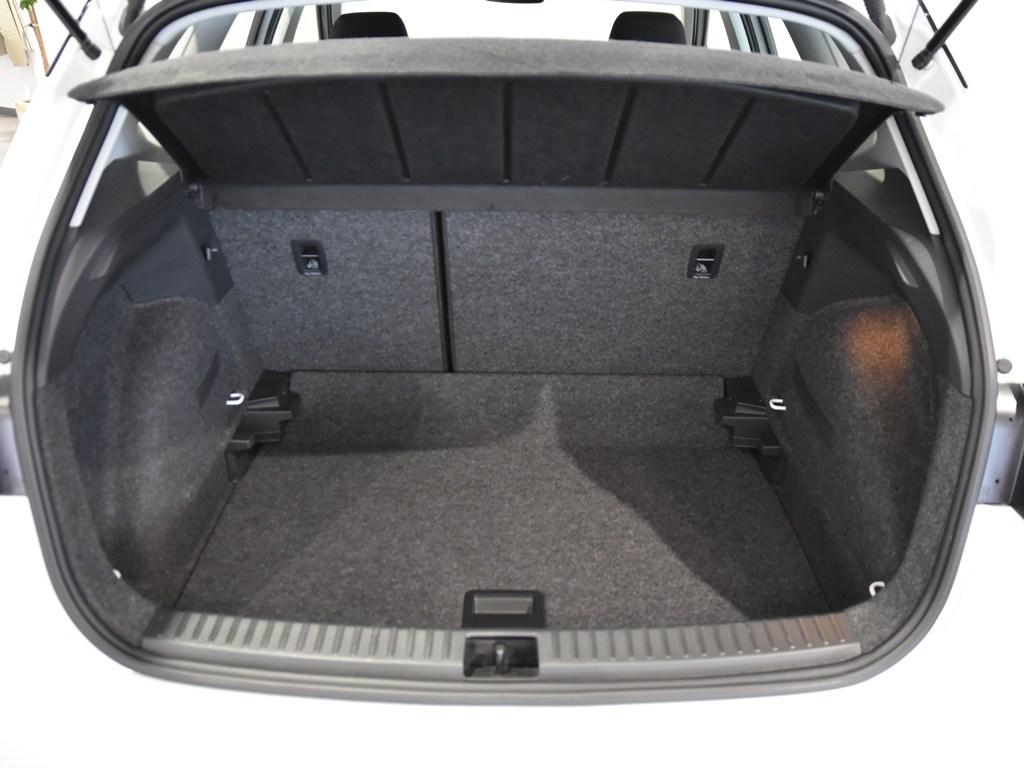 SEAT Arona 1.0 TSI Style XM DSG 85 kW (115 CV) - 6