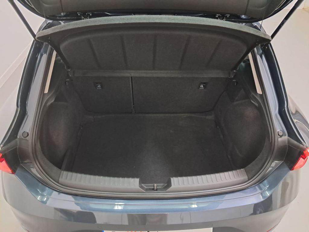 SEAT León 1.5 TSI S&S Style 25 Aniversario 85 kW (116 CV) - 6