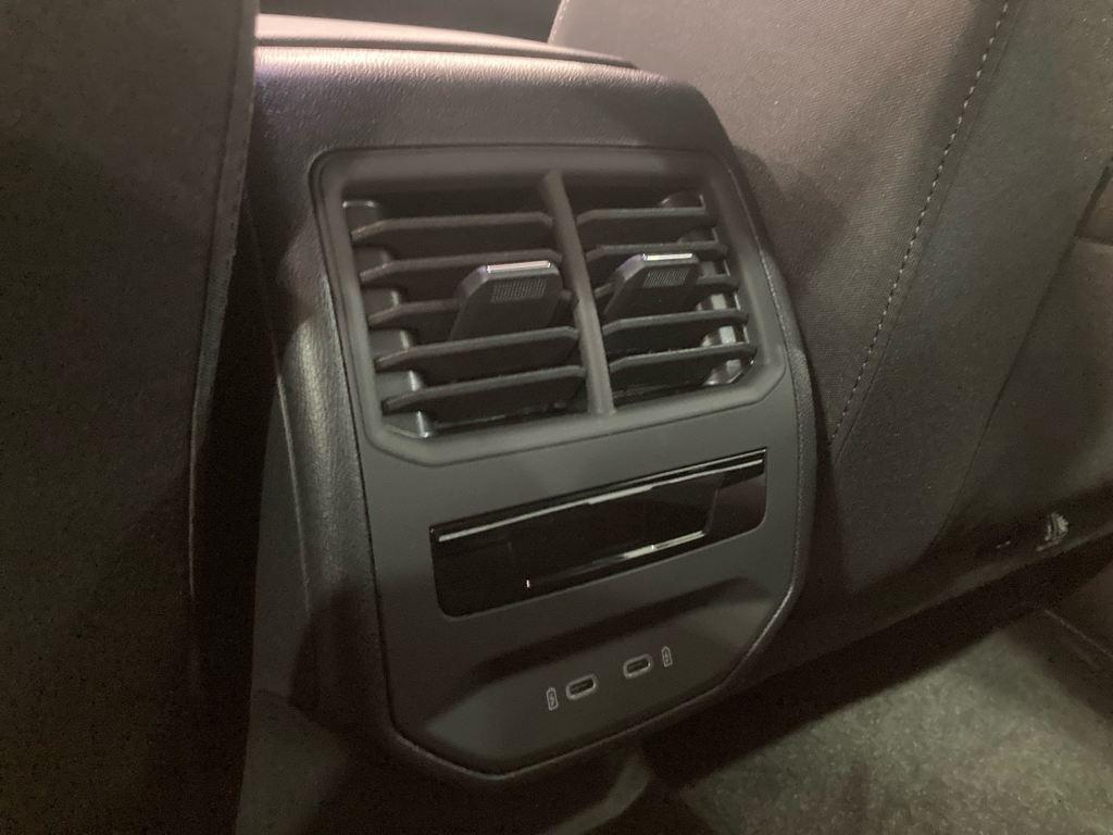 SEAT León 1.5 eTSI Style EVO Edition DSG 85 kW (116 CV) - 13