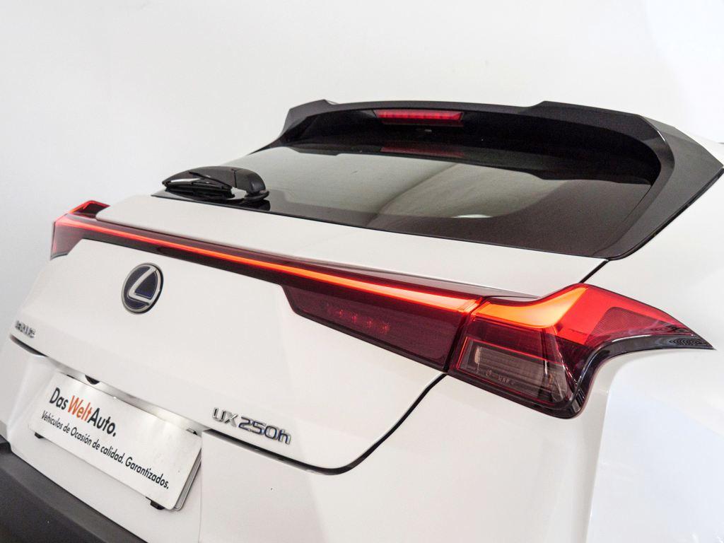 Lexus UX 250h Business Navigation 2WD 135 kW (184 CV) - 15