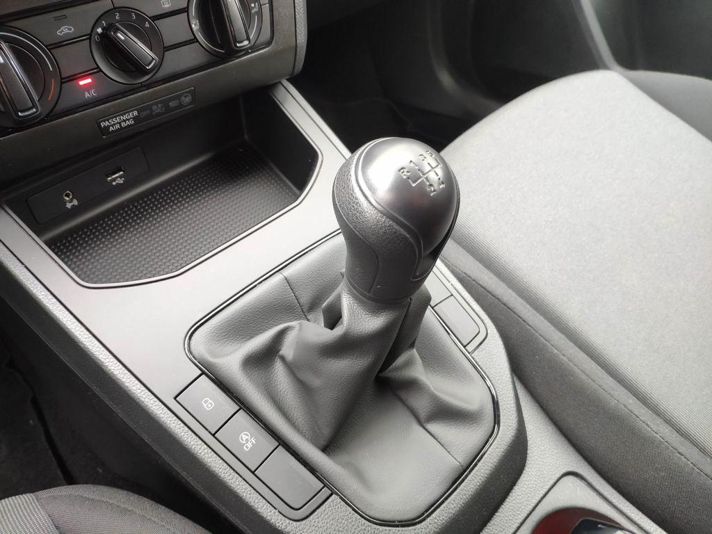 SEAT Ibiza 1.0 MPI Reference 59 kW (80 CV) - 14