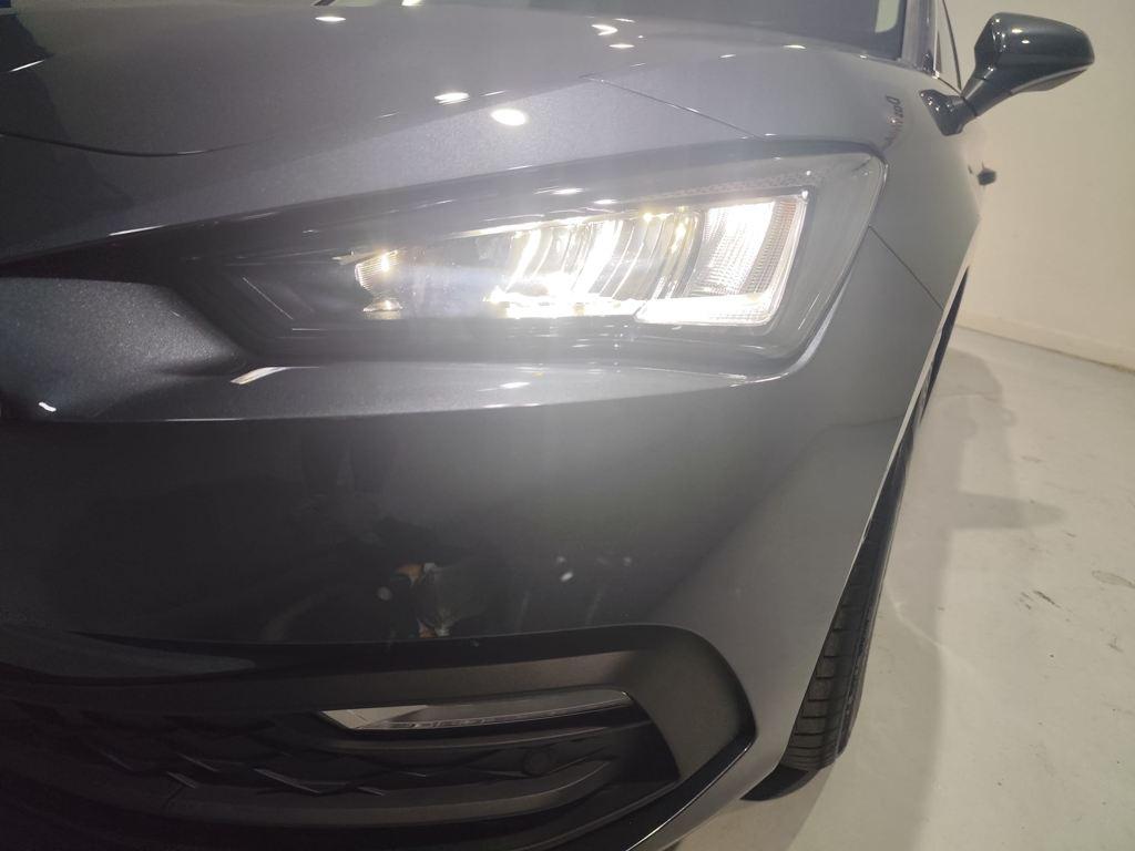 SEAT León 1.5 eTSI Style 25 Aniversario DSG 85 kW (116 CV) - 18