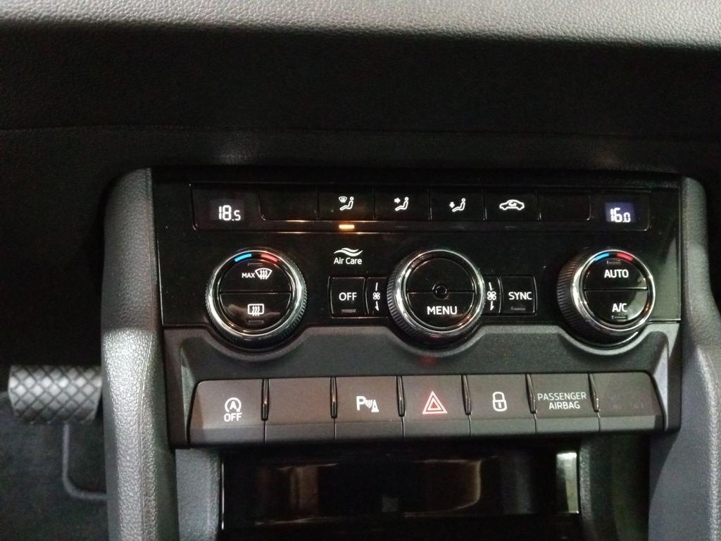 Skoda Karoq 1.5 TSI ACT Selection 110 kW (150 CV) - 18