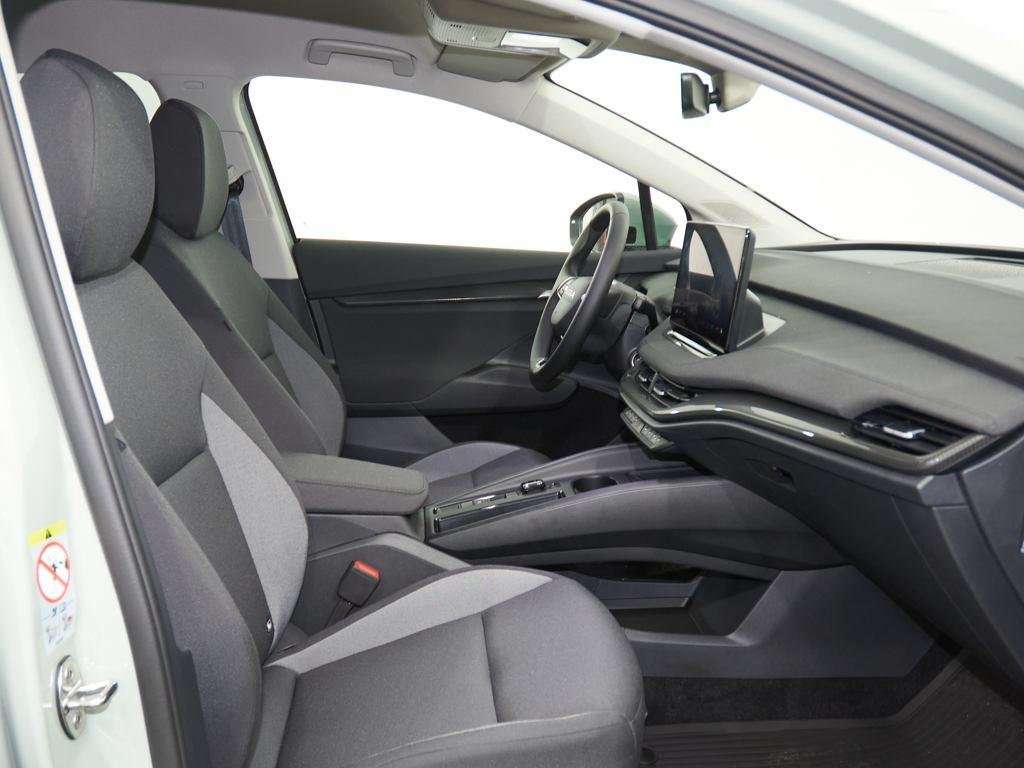 Skoda Elroq 60 63 kWh 150 kW (204 CV) - 4