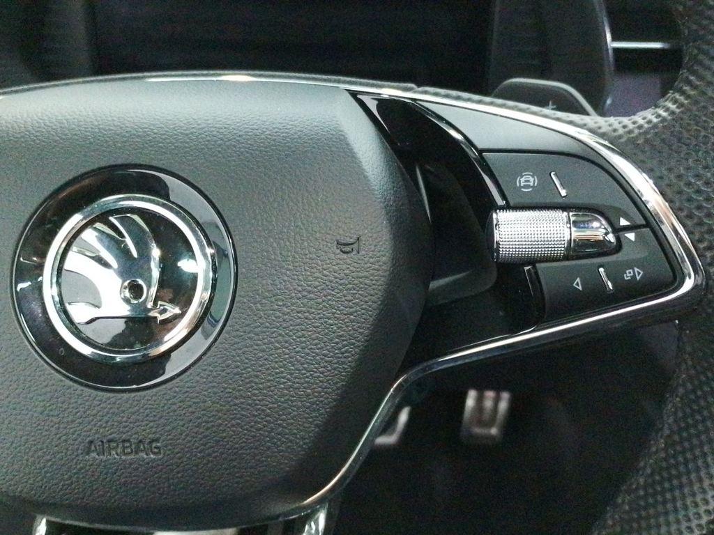 Skoda Scala 1.0 TSI Montecarlo DSG 85 kW (115 CV) - 9