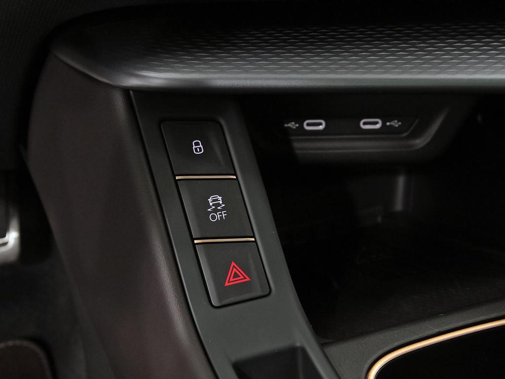 CUPRA Terramar 1.5 TSI e-Hybrid VZ DSG 200 kW (272 CV) - 16