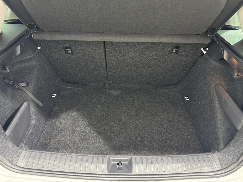 Skoda Kamiq 1.0 TSI Selection DSG 85 kW (115 CV) - 6