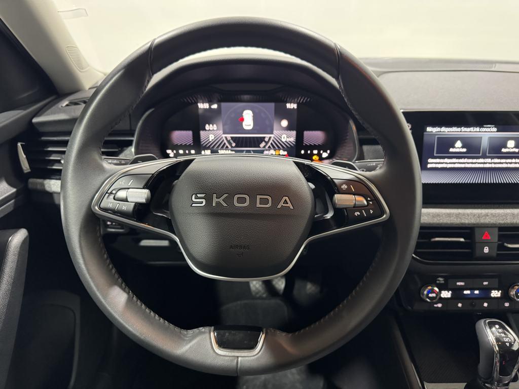 Skoda Kamiq 1.0 TSI Selection DSG 85 kW (115 CV) - 8