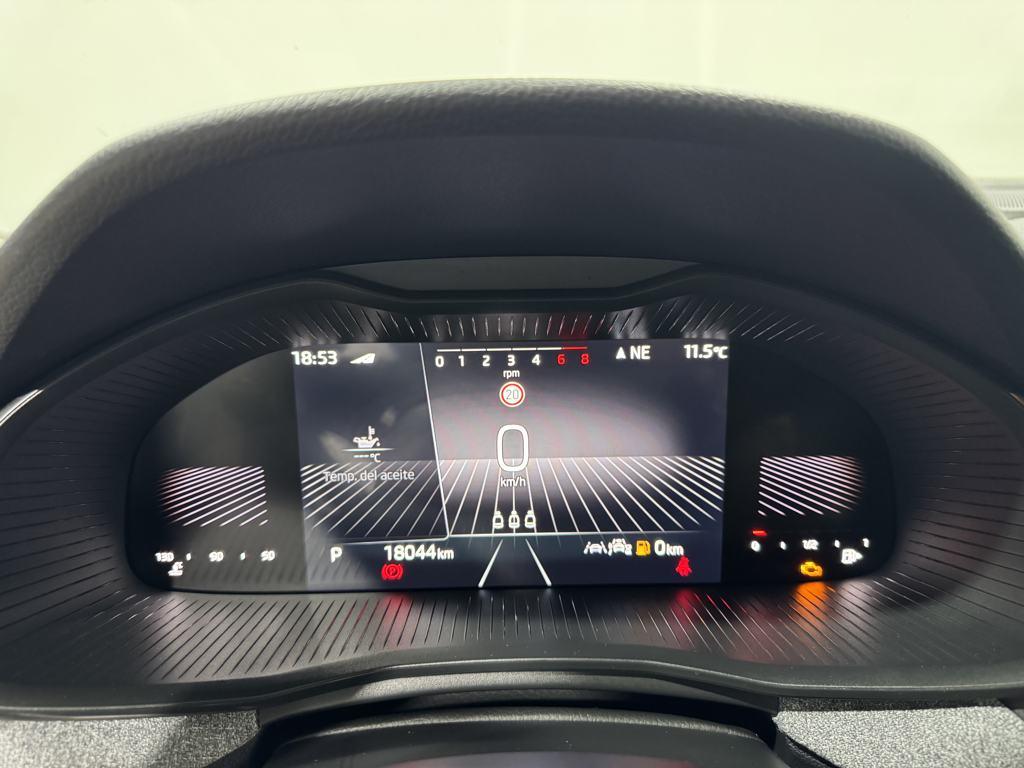 Skoda Kamiq 1.0 TSI Selection DSG 85 kW (115 CV) - 11